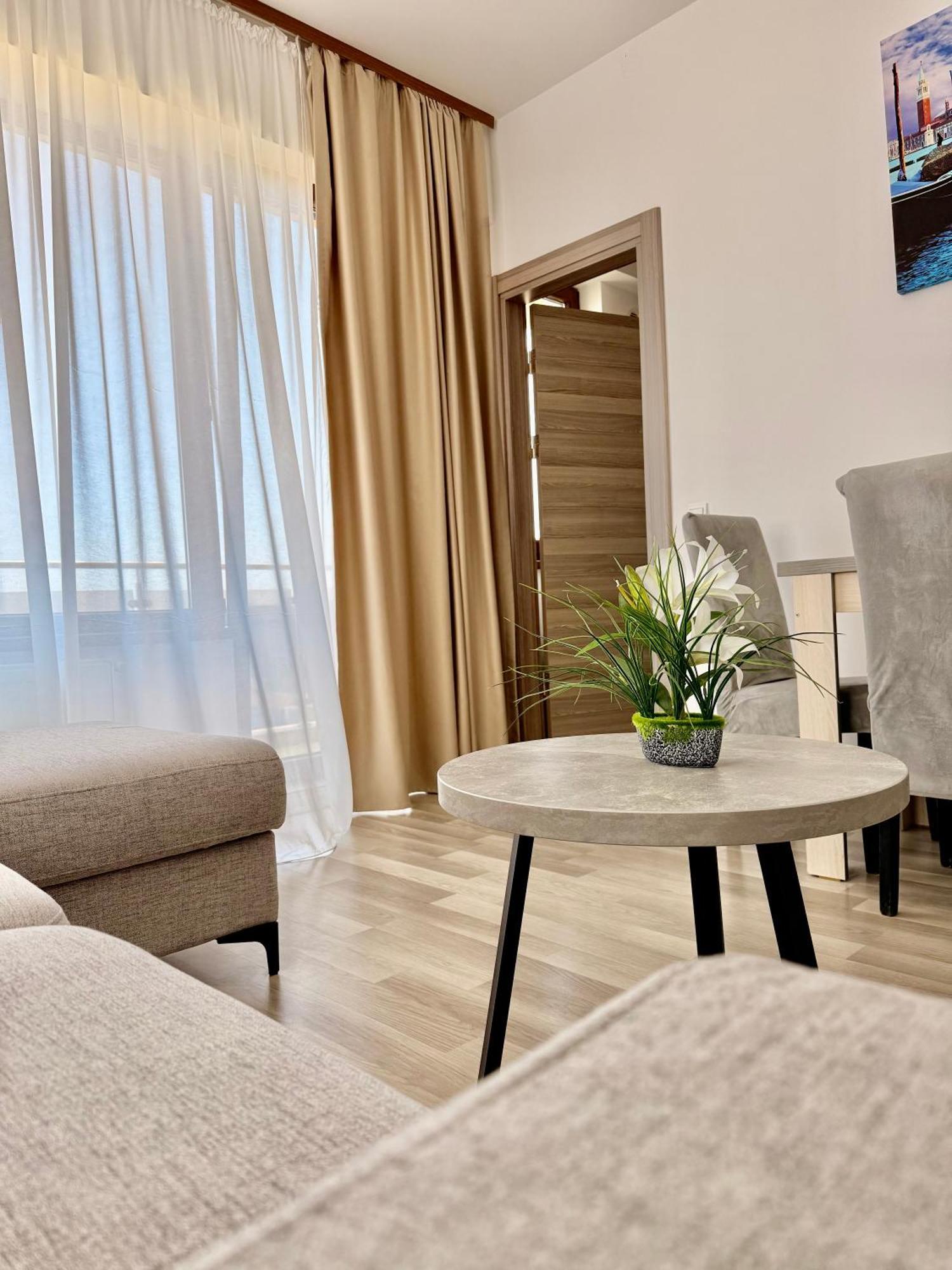 Aqua Vista Nuba - Vedere Top La Mare Si Lac - Apartament 2 Camere Summerland - Mamaia Eksteriør billede